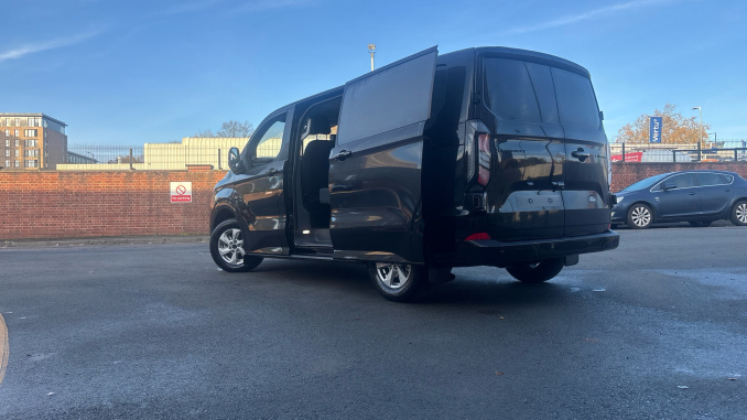 Ford Transit Custom 320 L1 Diesel Fwd 2.0 EcoBlue 150ps H1 Double Cab Van Limited - Image 39